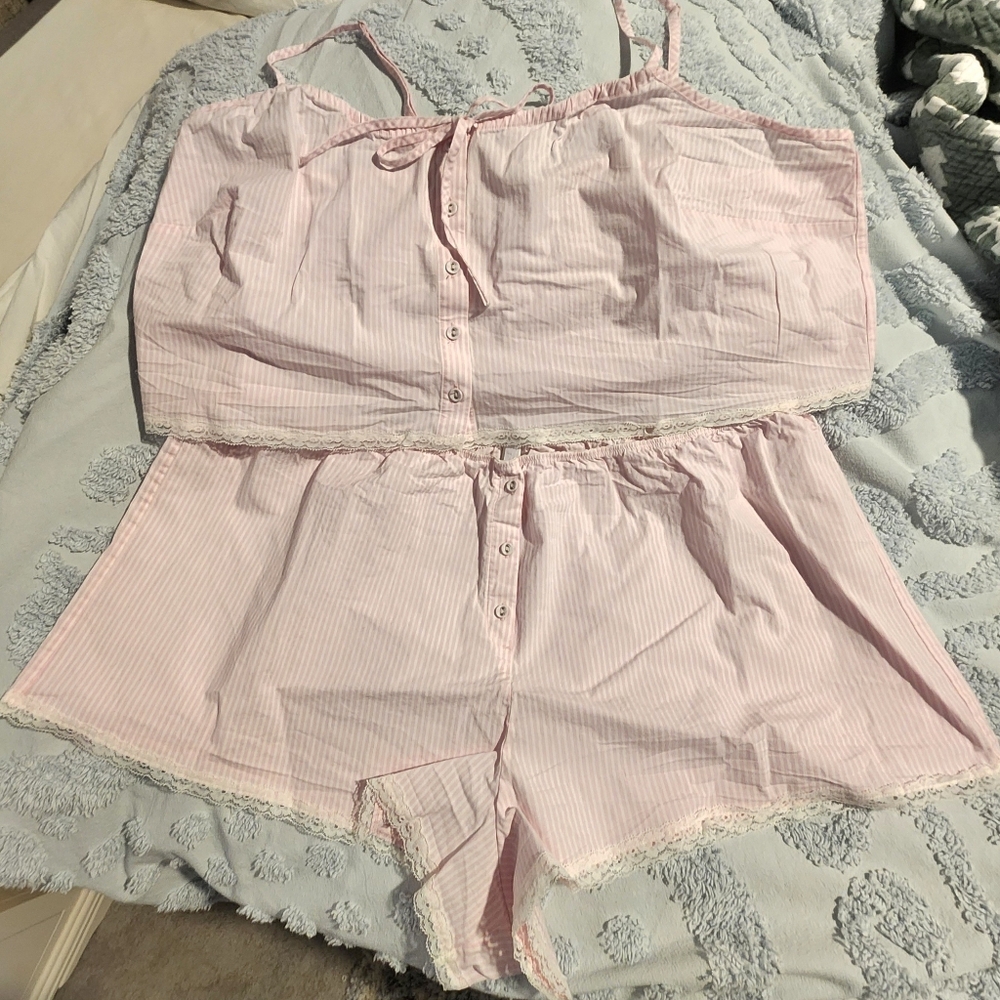 Skims Pink Striped Women's Sleepwear Set